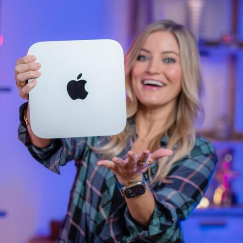 Justine Ezarik (iJustine) Photo 1