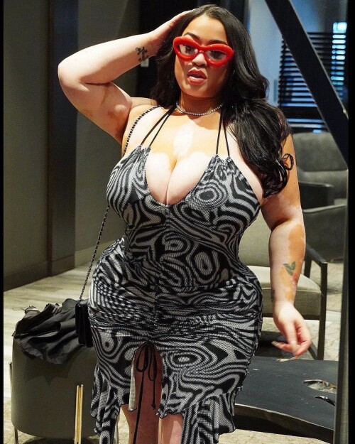 Evie_Spice/YvetteMari Nude Leaked Onlyfans Photo Evie_Spice/YvetteMari Nude Leaked Onlyfans Photo