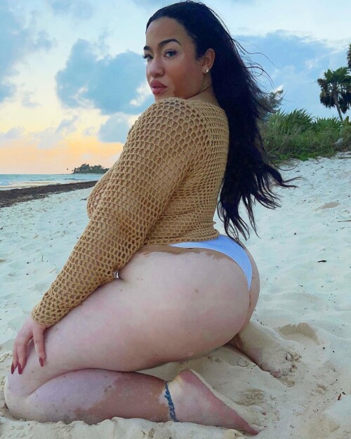 Evie_Spice/YvetteMari Nude Leaked Onlyfans Photo Evie_Spice/YvetteMari Nude Leaked Onlyfans Photo