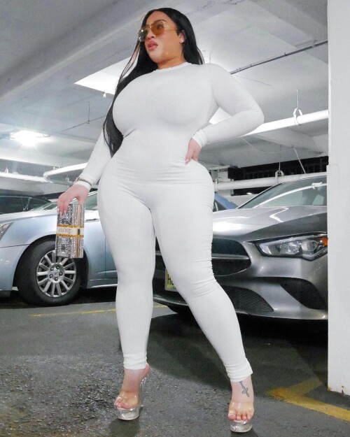 Evie_Spice/YvetteMari Nude Leaked Onlyfans Photo Evie_Spice/YvetteMari Nude Leaked Onlyfans Photo