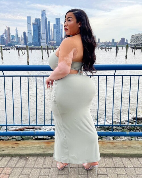 Evie_Spice/YvetteMari Nude Leaked Onlyfans Photo Evie_Spice/YvetteMari Nude Leaked Onlyfans Photo
