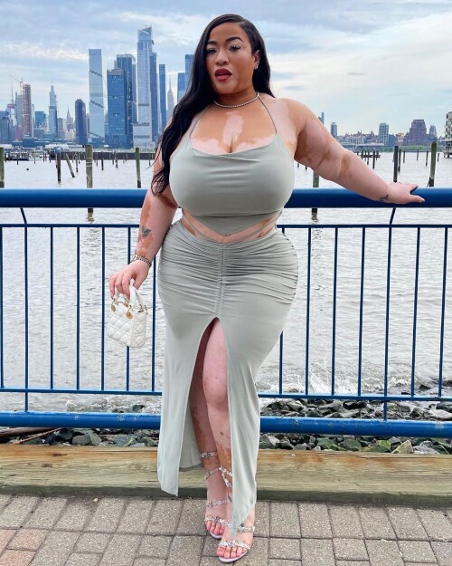 Evie_Spice/YvetteMari Nude Leaked Onlyfans Photo Evie_Spice/YvetteMari Nude Leaked Onlyfans Photo