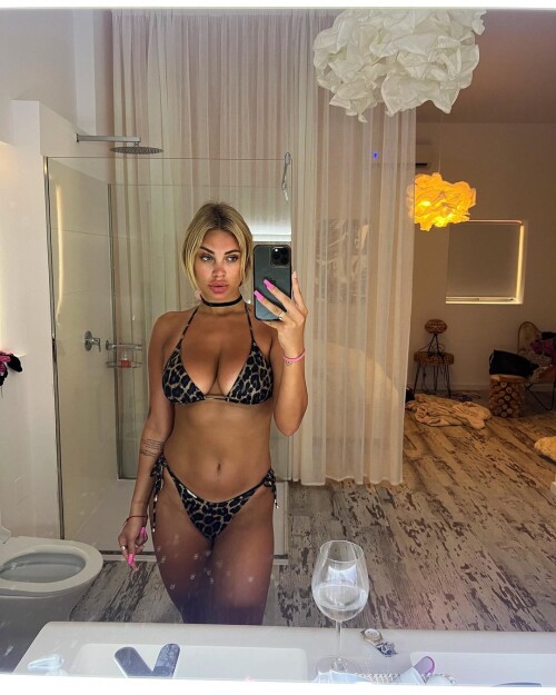 Adrianna Śledź | Flychnelle Nude Leaked Onlyfans Photo Adrianna Śledź | Flychnelle Nude Leaked Onlyfans Photo
