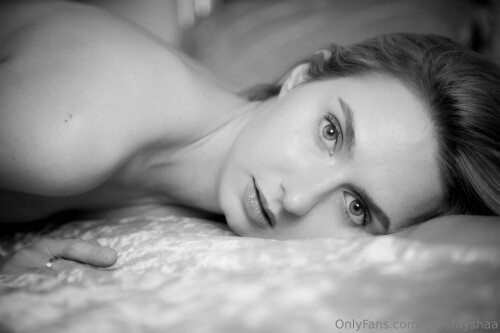 anastayshaa / stacy_swan Nude Leaked Onlyfans Photo anastayshaa / stacy_swan Nude Leaked Onlyfans Photo