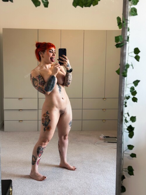 Peta Lloyd / power_midget Nude Leaked Onlyfans Photo Peta Lloyd / power_midget Nude Leaked Onlyfans Photo