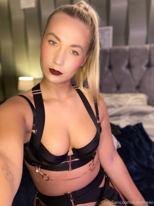 katiebeex Nude Leaked Onlyfans Photo katiebeex Nude Leaked Onlyfans Photo