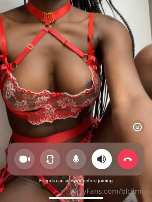 Petite mini / blckmini Nude Leaked Onlyfans Photo