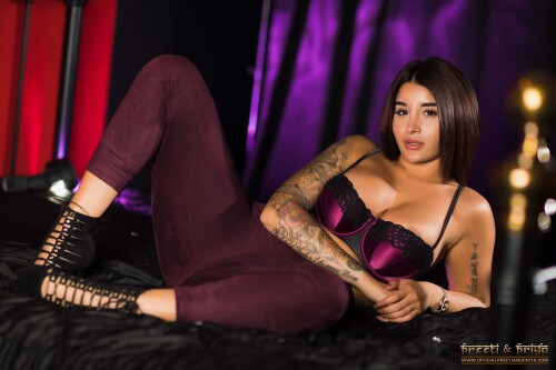 Preeti and Priya Indian Twins Nude Leaked Onlyfans Photo
