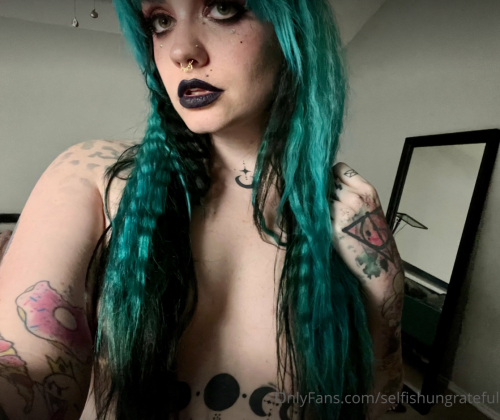 happilyeverawful / galaxykill3r Nude Leaked Onlyfans Photo happilyeverawful / galaxykill3r Nude Leaked Onlyfans Photo