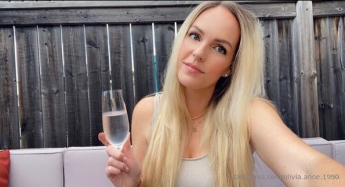 olivia anne 1990 Nude Leaked Onlyfans Photo olivia anne 1990 Nude Leaked Onlyfans Photo