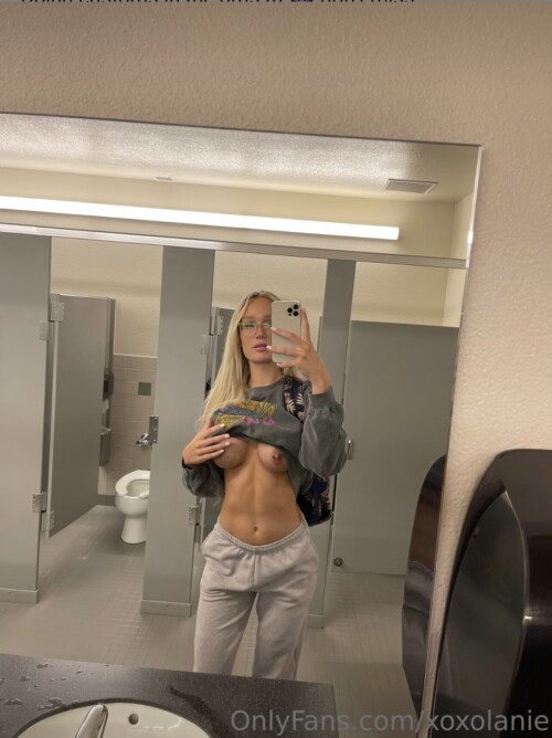 Lexie Wilcox & Lanie Wilcox / xoxolexie & xoxolanie Nude Leaked Onlyfans Photo