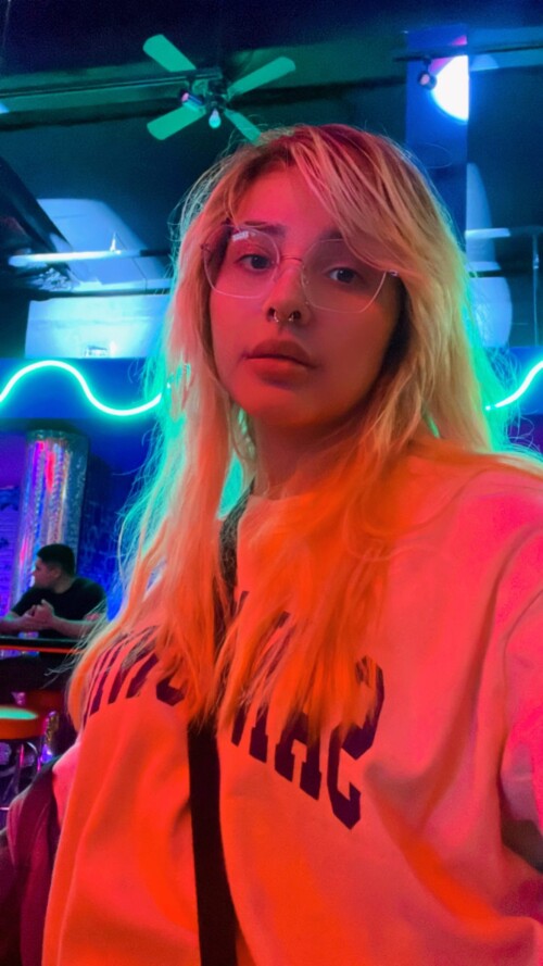 8979768796.md.jpg