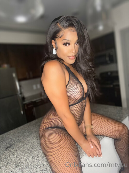 Lola Teases / mtyou Nude Leaked Onlyfans Photo Lola Teases / mtyou Nude Leaked Onlyfans Photo