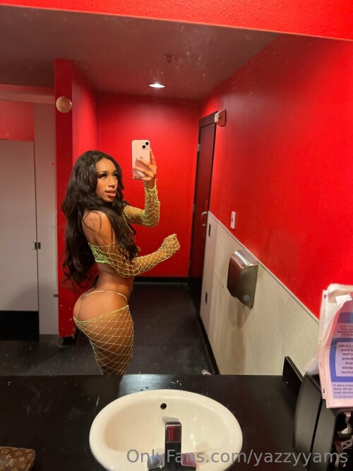 yazzyyams / Queen Yasmeena Nude Leaked Onlyfans Photo yazzyyams / Queen Yasmeena Nude Leaked Onlyfans Photo