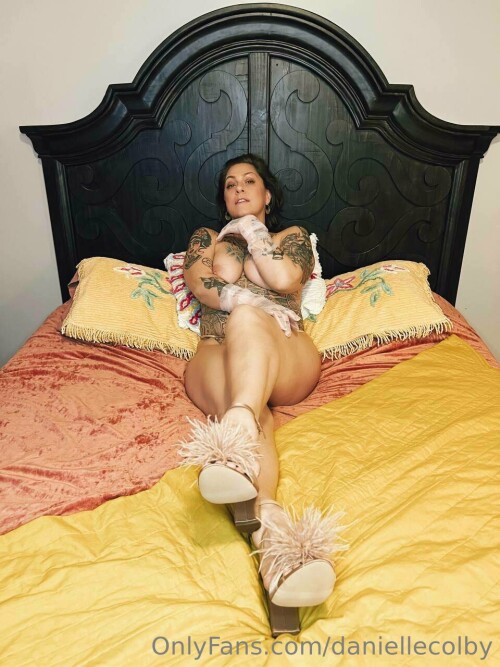 Danielle Colby Nude Leaked Onlyfans Photo Danielle Colby Nude Leaked Onlyfans Photo