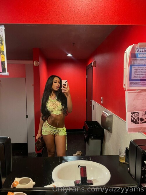 yazzyyams / Queen Yasmeena Nude Leaked Onlyfans Photo yazzyyams / Queen Yasmeena Nude Leaked Onlyfans Photo