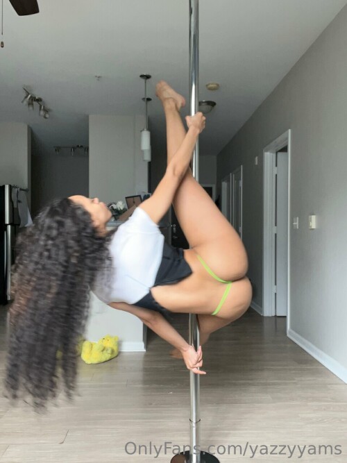 yazzyyams / Queen Yasmeena Nude Leaked Onlyfans Photo yazzyyams / Queen Yasmeena Nude Leaked Onlyfans Photo