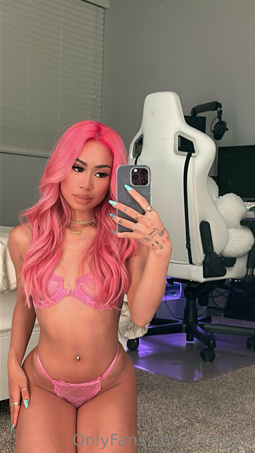 tinyyyk (aka kaylakipp) Nude Leaked Onlyfans Photo tinyyyk (aka kaylakipp) Nude Leaked Onlyfans Photo