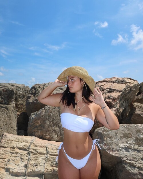alissaplzzz / alissaplzz Nude Leaked Onlyfans Photo alissaplzzz / alissaplzz Nude Leaked Onlyfans Photo