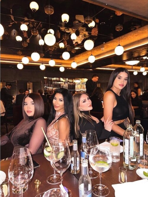 Preeti and Priya Indian Twins Nude Leaked Onlyfans Photo