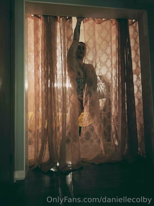Danielle Colby Nude Leaked Onlyfans Photo Danielle Colby Nude Leaked Onlyfans Photo