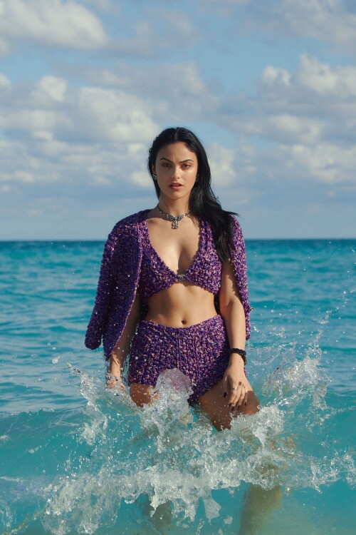 Camila Mendes Photo 3