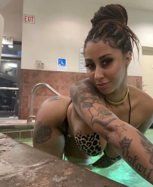 Ridiculouslybombb Nude Leaked Onlyfans Photo Ridiculouslybombb Nude Leaked Onlyfans Photo