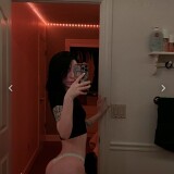model profile picture