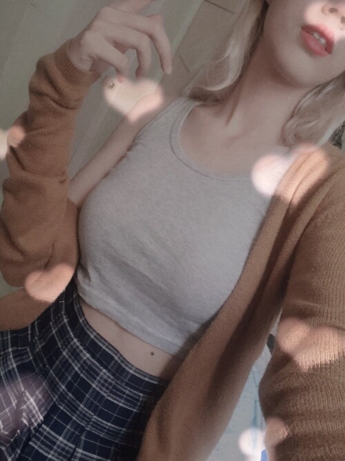 EDM1FWwU0AAWj1X.md.jpg