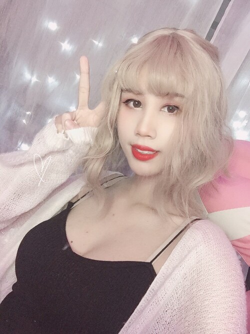 Ea4GtJcUYAE7m54.md.jpg