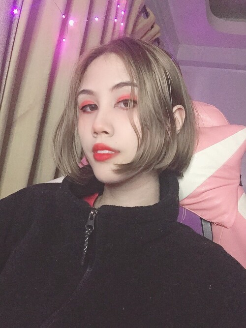 Ehoukq4XYAUIGhO.md.jpg
