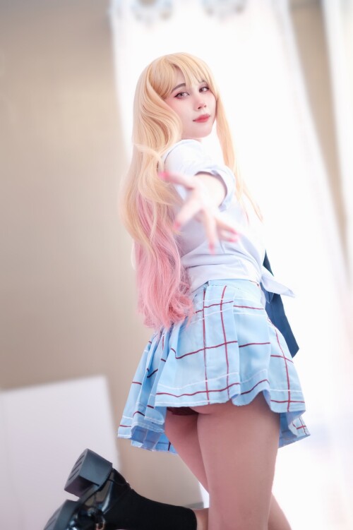 FlDno3JagAAq4TS.md.jpg