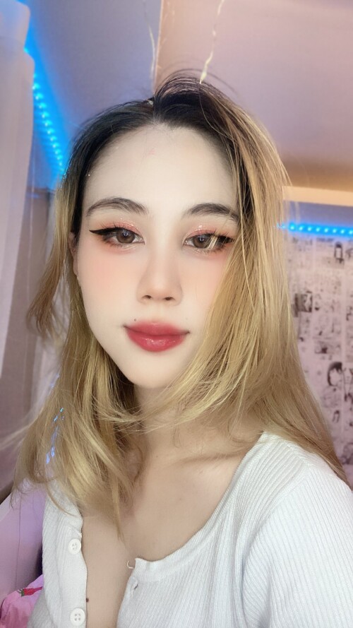 FlufglwaEAEm7kx.md.jpg