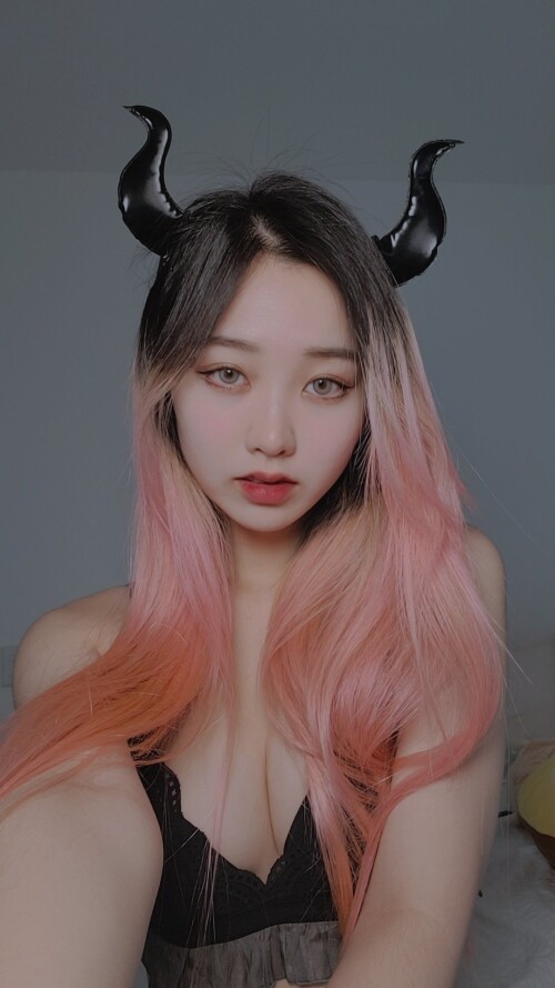 dear.chuu Nude Leaked Onlyfans Photo dear.chuu Nude Leaked Onlyfans Photo
