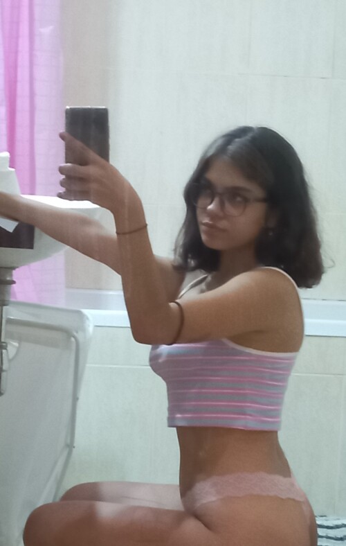 cleoisaway Nude Leaked Onlyfans Photo cleoisaway Nude Leaked Onlyfans Photo