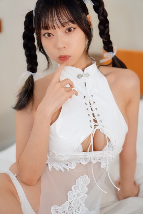 Fvh9iYNakAUnqW9.md.jpg