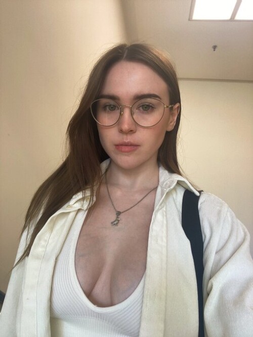 Fwl4sXuXwAEcqbd0a23e264f9ca4440.md.jpg