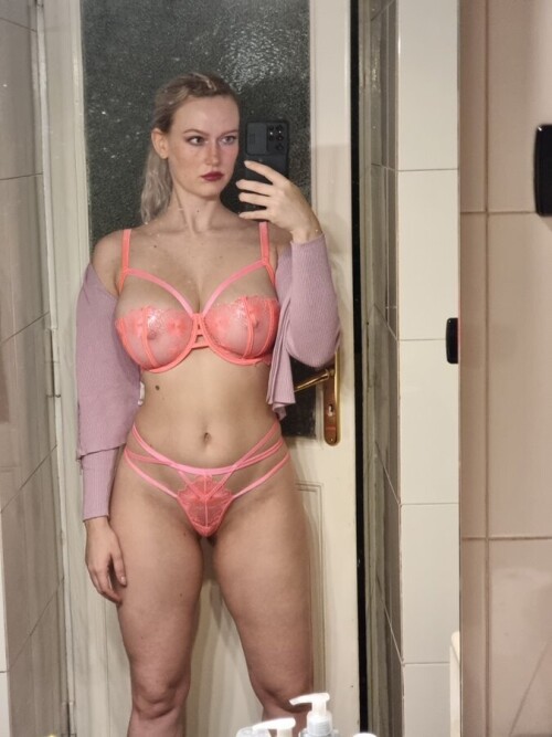 luizaconlaz aka Daphnelu Nude Leaked Onlyfans Photo luizaconlaz aka Daphnelu Nude Leaked Onlyfans Photo