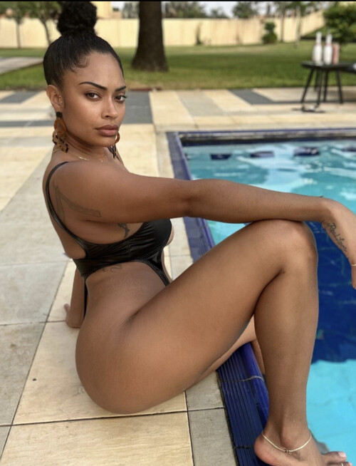 vanitybae / vanitibae Nude Leaked Onlyfans Photo