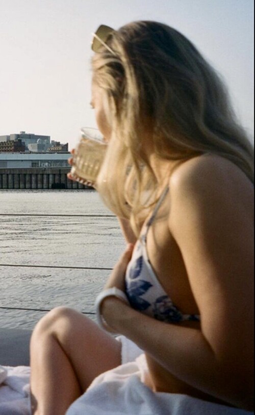 Madison Iseman Photo 4