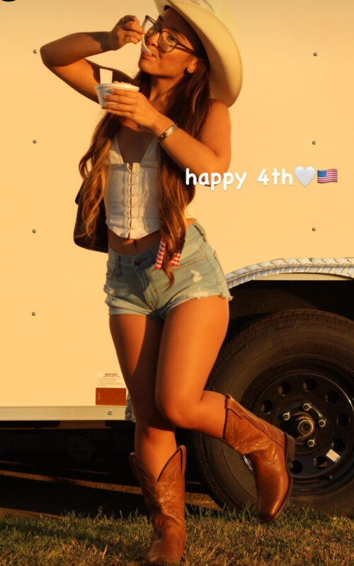 Alahnaly Photo 3