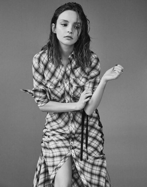 Lauren-Mayberry-Vestal-Magazine-Kevin-Sinclair-02-620x788c02baaad084b1b49.md.jpg