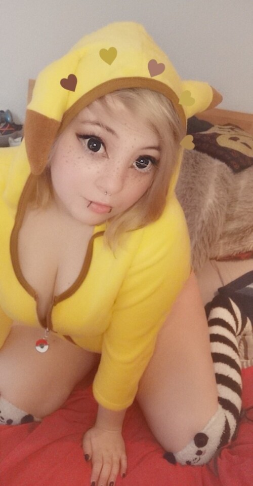 Little-Scare-Fox---Pikachu_2554486-0001.jpg