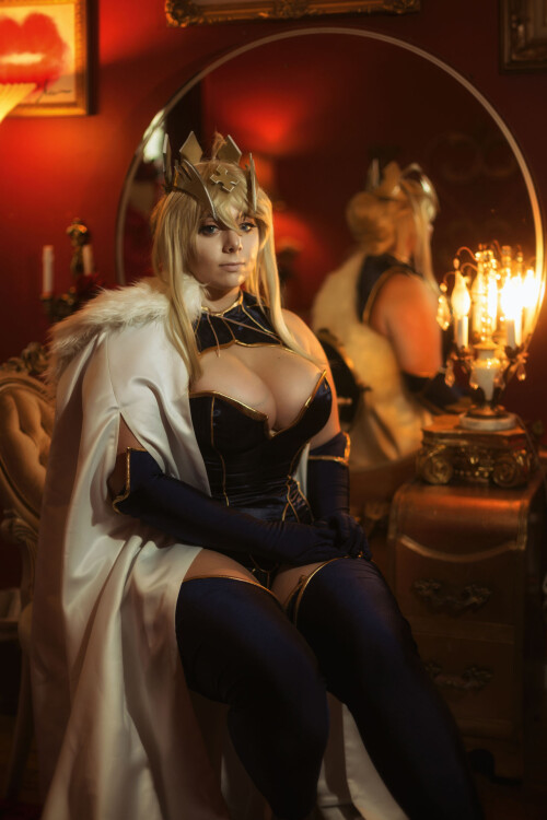 Momokun---Artoria-Pendragon---Boudoir_2041610-0024.jpg