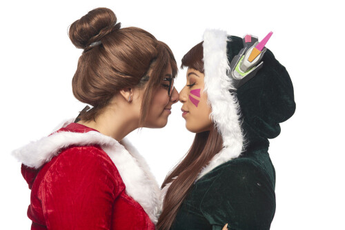 Momokun---Holiday_2041579-0006.jpg
