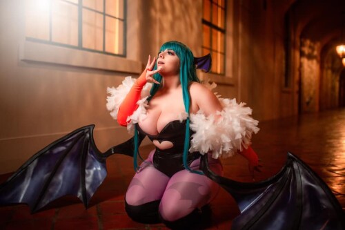 Momokun---Morrigan_2041548-0002.jpg