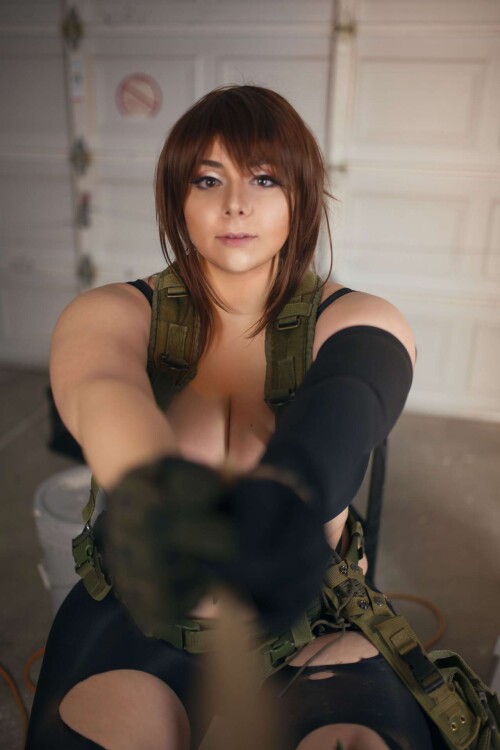 Momokun---Quiet_2041616-0006.jpg