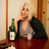 Momokun---Sake-with-Tsunade_2268928-0002