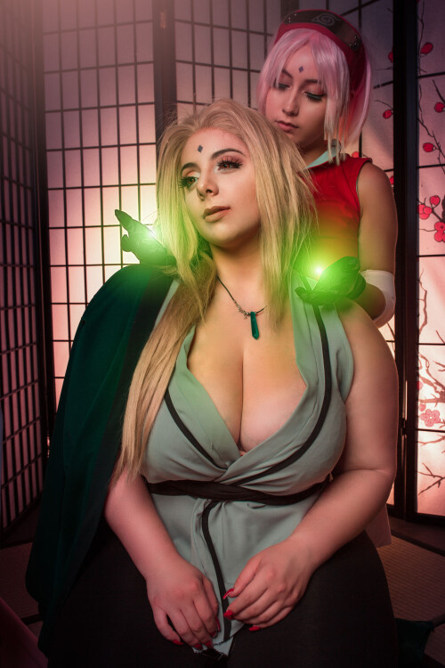 Momokun---Sakura-x-Tsunade_2041507-0001.jpg