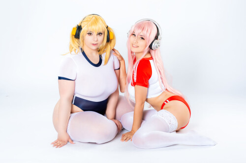 Momokun---Sonico-Pochaco-Gym-Uniform-ft.-Miso-Tokki_2041501-0004.jpg